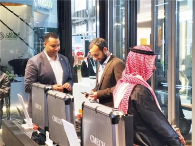 Mech schijnt op vijf grote industriële tentoonstellingen in Saoedi -Arabië